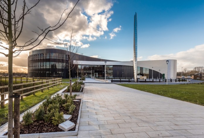 160218Connect_iHub-300_1200px