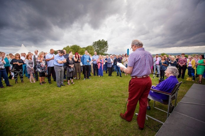 robert-moyle-speaking