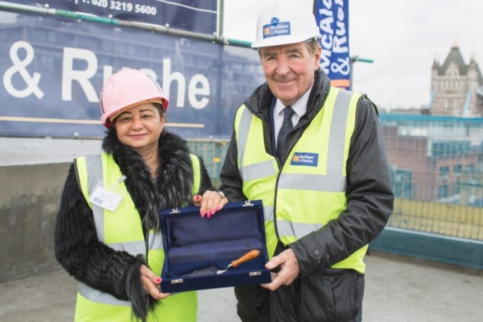 Tower_Bridge_Topping_out_13.12.17-35