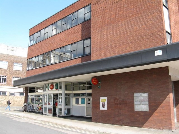 Retail units earmarked for former Post Office in Bedford Commercial