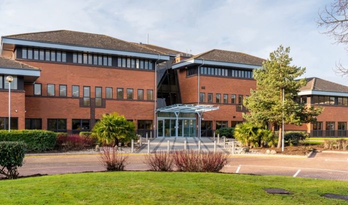 Warwick Tech Park 300dpi NUR001_WH_N32