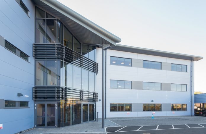 Robert Hitchins, AirTanker, Carterton, complete, Oct 2018 _6183R