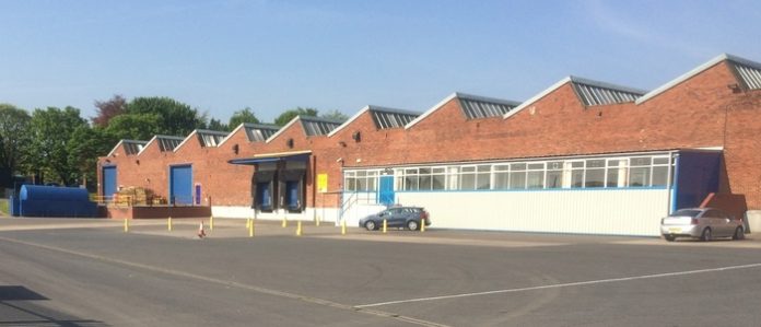 Metro Trading Centre front Apr 20