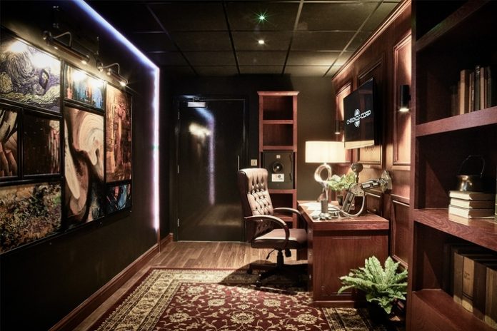 Escape Hunt - Room 2