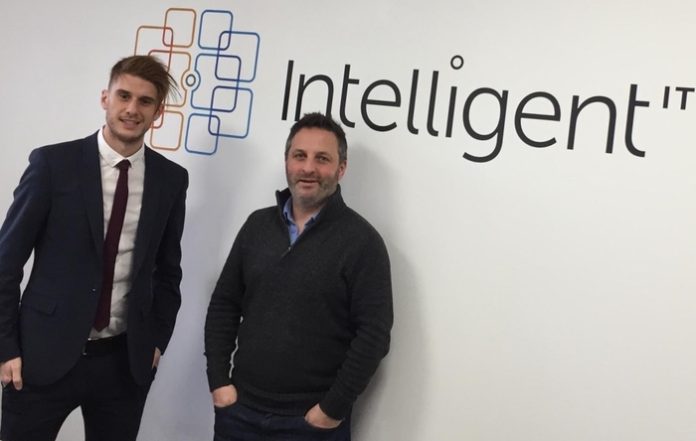 L- Paul Owen, Intelligent IT Director, R- Jason Gill, Workbench Founder