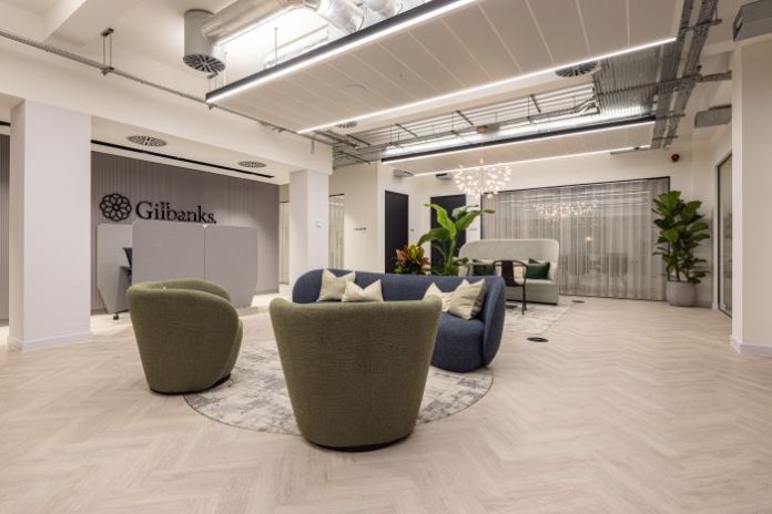 Club Lounge 1 - First Image