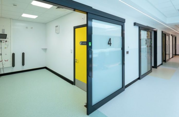 11_08188_NHS_Lincoln_Endoscopy_Unit_006